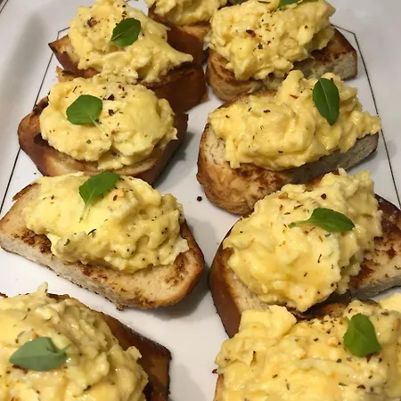 Mon A فيلة غريمو